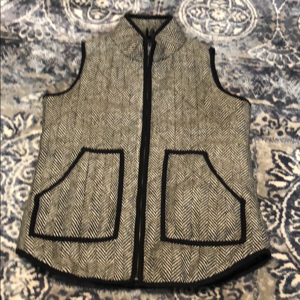 Black and white vest